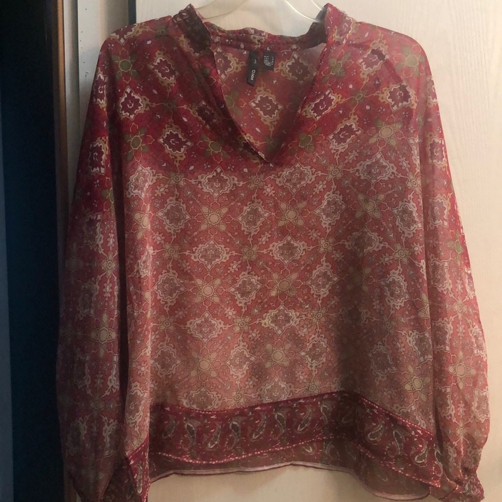 Beautiful top blouse by MNG Suit